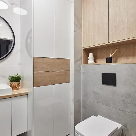 Zoli Stork - Hubnera 1 Warschau